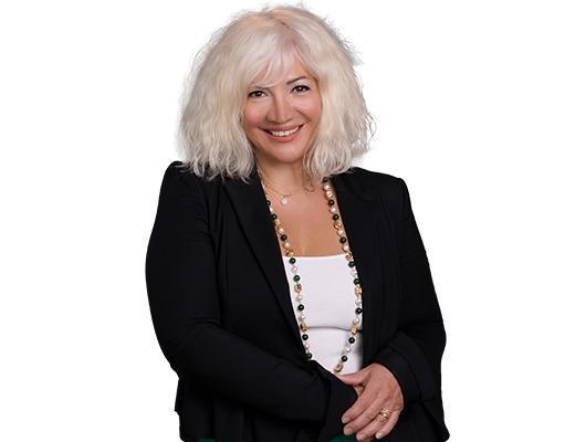 Suzanna Sholkami